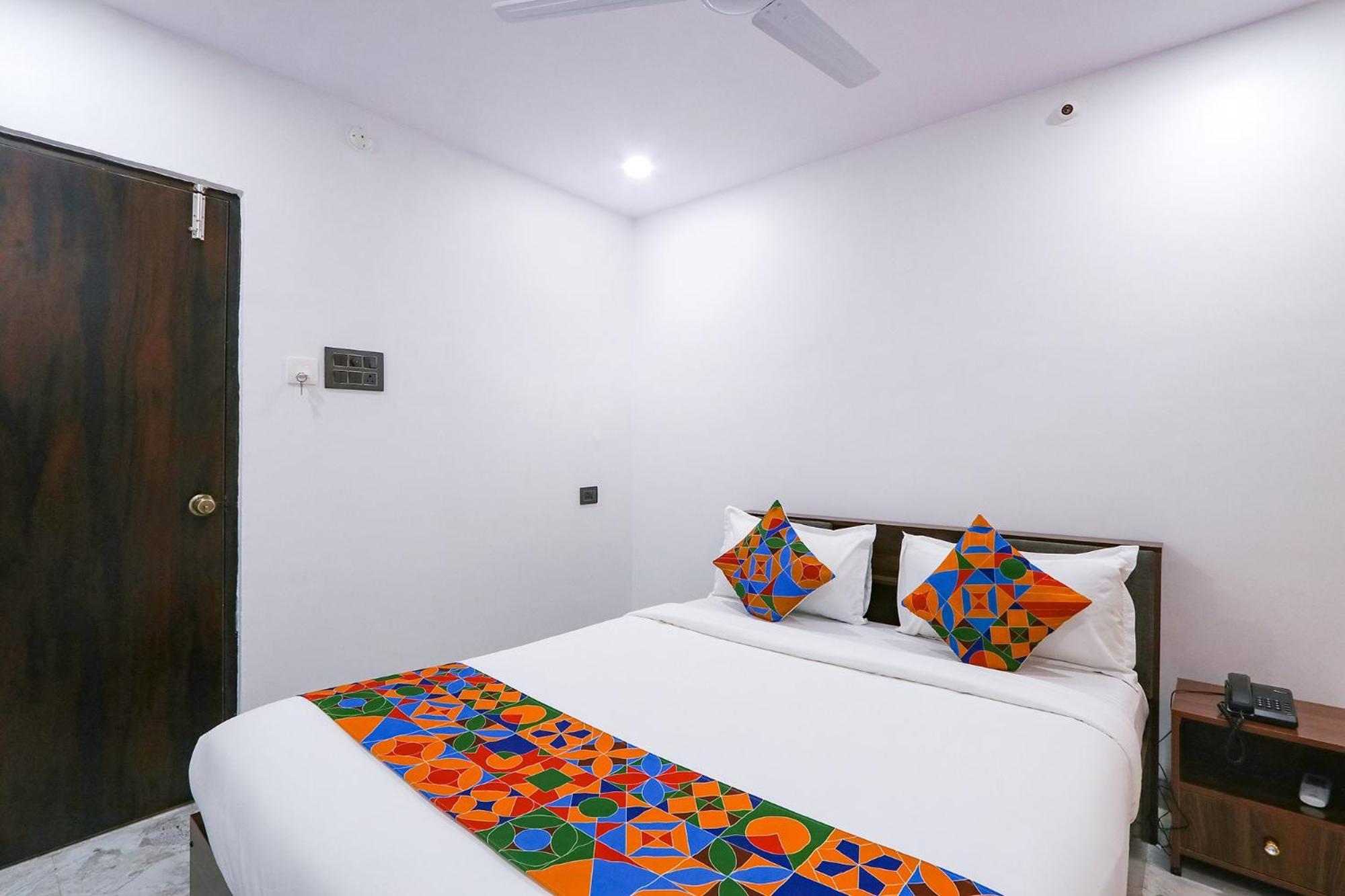 Fabhotel Relax Inn Hyderabad Exteriör bild