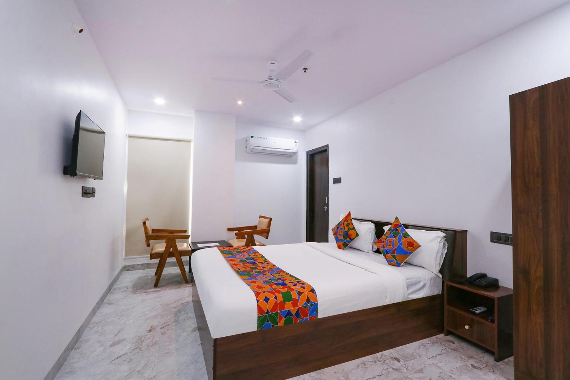 Fabhotel Relax Inn Hyderabad Exteriör bild