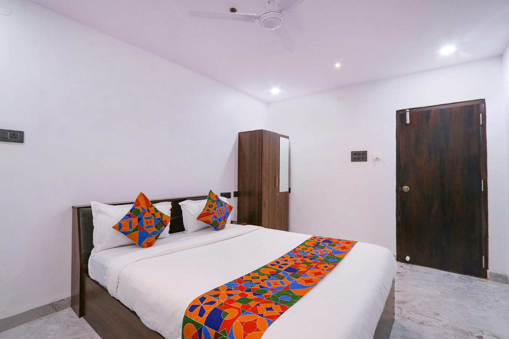 Fabhotel Relax Inn Hyderabad Exteriör bild